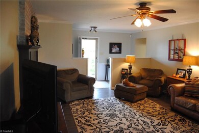 2908 Eastway Dr, Statesville, NC 28625 - photo 3