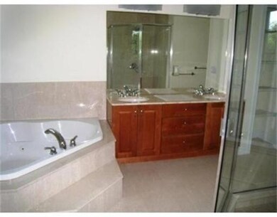 117 Florence St unit 1, Chestnut Hill, MA 02467 - photo 6