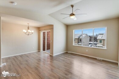 05-Living Room_ELI03677