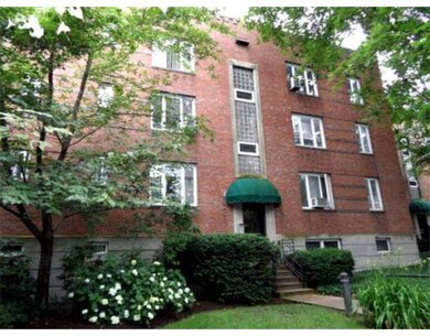 132 Beaconsfield Rd unit 6, Brookline, MA 02445 - photo 2