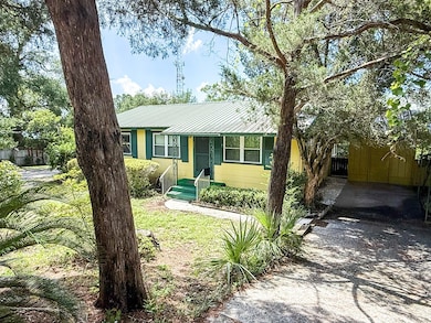 303 E Meridian St, Carrabelle, FL 32322 - photo 2