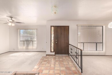 Entryway Formal Lvg Dng