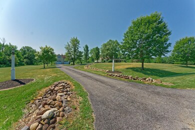 125 Saddlebrook Ln, Schenectady, NY 12302 - photo 7