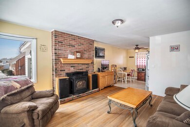 9 Fairview Ave, Pembroke, NH 03275 - photo 5