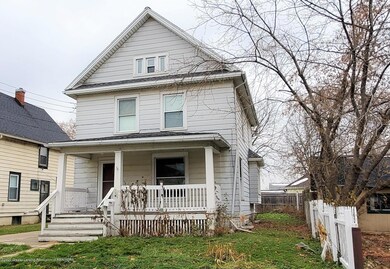 1325 Vine St Front Photo 1
