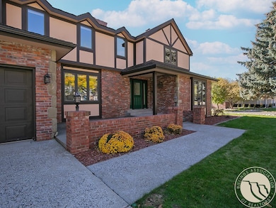 2800 Gregory Dr S, Billings, MT 59102 - photo 2