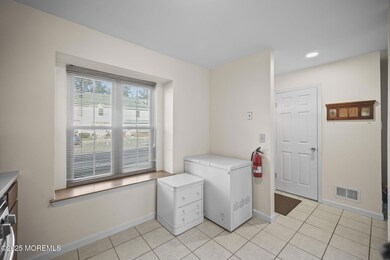 120 Joan Ct unit 120, Jackson, NJ 08527 - photo 7