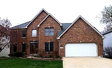 2731 Fairhauser Rd, Naperville, IL 60564 - photo 2