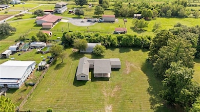 201 Lake Dr, Raceland, LA 70394 - photo 3