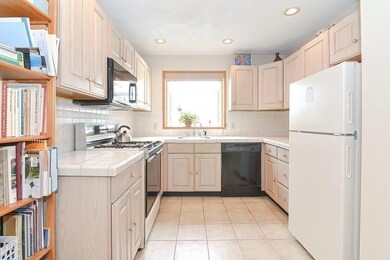 6 Fairway View Ln, Norton, MA 02766 - photo 6