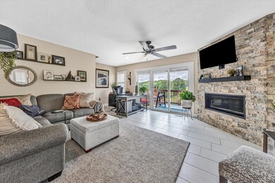 375 Cambridge Court (12)