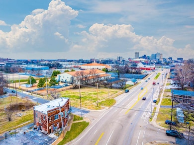 Bird's eye view with a view of city