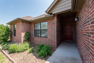 705 S Division St, Sapulpa, OK 74066 - photo 2