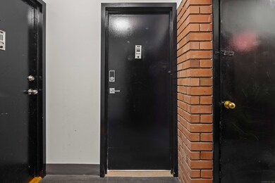 Sutton Terrace Apartments unit 3D, Stamford, CT 06902 - photo 4