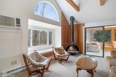 02_190PleasantPinesAve_1_LivingRoom_HiRe