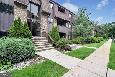 724 Woodmill Dr unit 24, East Windsor, NJ 08512 - photo 4