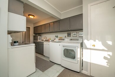 36 Mitchell Dr, Chicopee, MA 01022 - photo 4