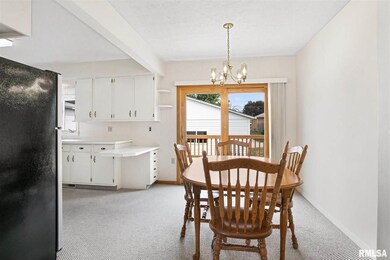 2 Columbia Ct NW, Davenport, IA 52804 - photo 6