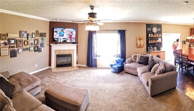 12271 Quarterback Ln, Fishers, IN 46037 - photo 6