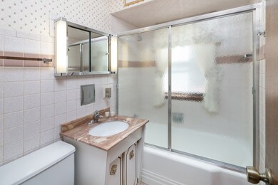 213 Keller Ave, Waukegan, IL 60085 - photo 7