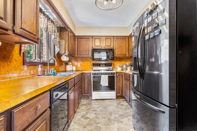 15510 Stanton St, West Olive, MI-17