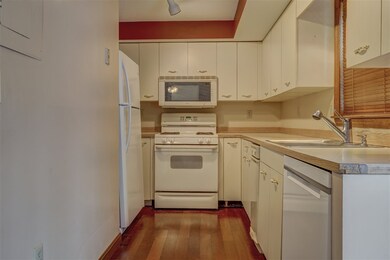 14 Birchwood Dr unit C 14, Milford, NH 03055 - photo 5