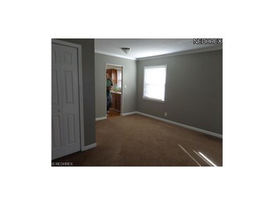 Neutral Decor