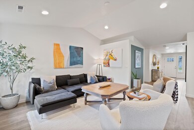 632 N Reed St, Sisters, OR 97759 - photo 5