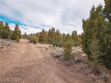 4300 N Moquie Ct, Alton, UT 84710 - photo 4