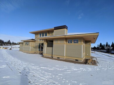 1223 NW Mt Washington Dr, Bend, OR 97703 - photo 3