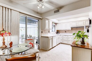 17619 N Calico Dr, Sun City, AZ 85373 - photo 5