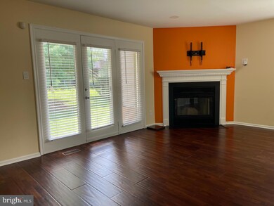 4505 Fox Pointe Ct unit 4505, Glen Mills, PA 19342 - photo 3