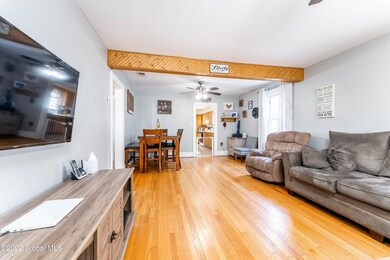 118 Sanders Ave, Schenectady, NY 12302 - photo 4