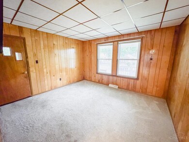 3815 Watterson Rd, Cincinnati, OH 45227 - photo 2