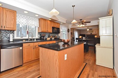 31 Jones Rd, Saratoga Springs, NY 12866 - photo 7