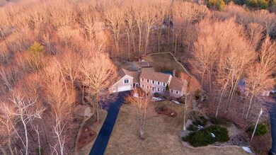 11 Collier Cir, Spencer, MA 01562 - photo 3