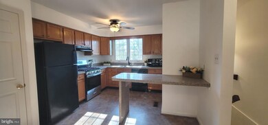 10 Woodfield Dr, Claymont, DE 19703 - photo 7