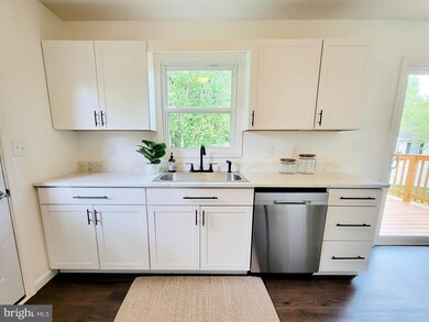 1080 Bramly Dr, Hagerstown, MD 21742 - photo 7