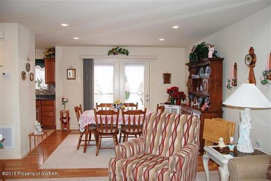 615 Willow Crest Dr, Pittston, PA 18640 - photo 6