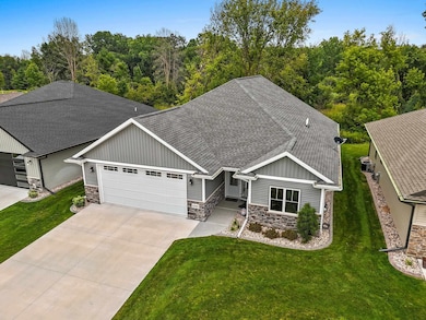 2592 Farmington Way unit 17, Suamico, WI 54313 - photo 2