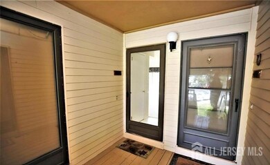 404 Aspen Dr, Plainsboro, NJ 08536 - photo 3