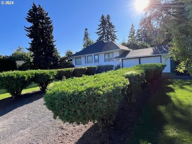 593 N Juniper St, Canby, OR 97013 - photo 2