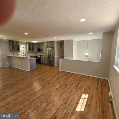 39552 Jarrell Dr, Mechanicsville, MD 20659 - photo 6