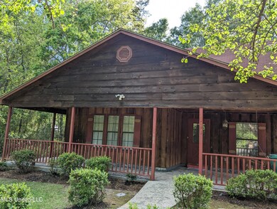 101 Forest St, Picayune, MS 39466 - photo 2