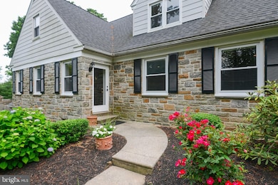 401 N Spring Mill Rd unit 44, Villanova, PA 19085 - photo 2