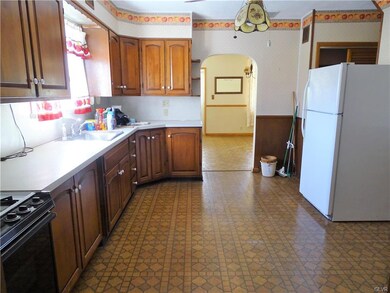 605 2nd St, Whitehall, PA 18052 - photo 6