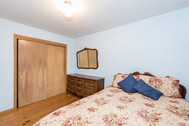 2031 N Jackson St, Waukegan, IL 60087 - photo 4