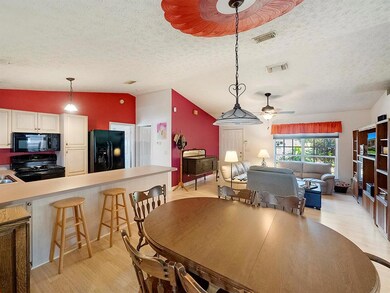 Entrance/Living Area