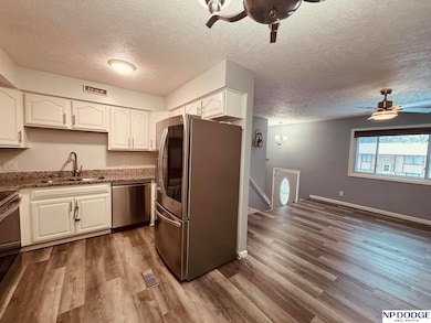 3401 Castile Dr, Bellevue, NE 68123 - photo 3