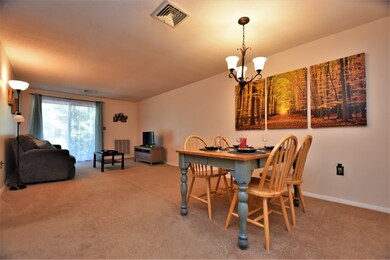 17 Blackstone Dr unit U1720, Nashua, NH 03063 - photo 4